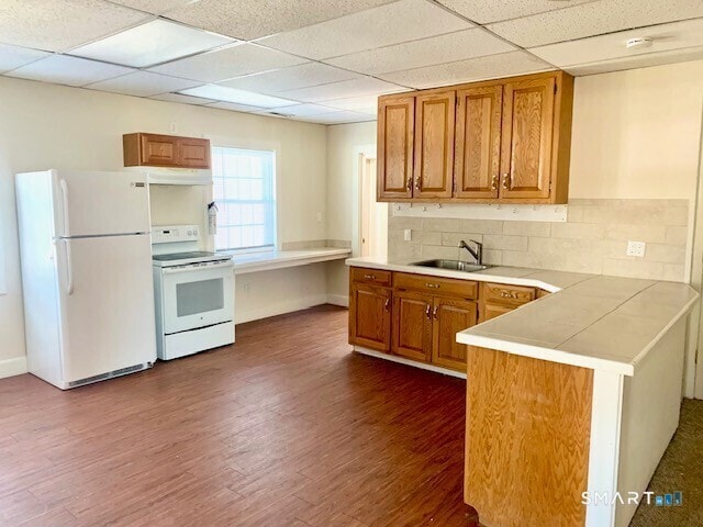 4666 Main St in Bridgeport, CT - Foto de edificio - Building Photo