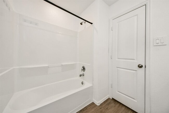 property at 18915 Sorento Bay Ln