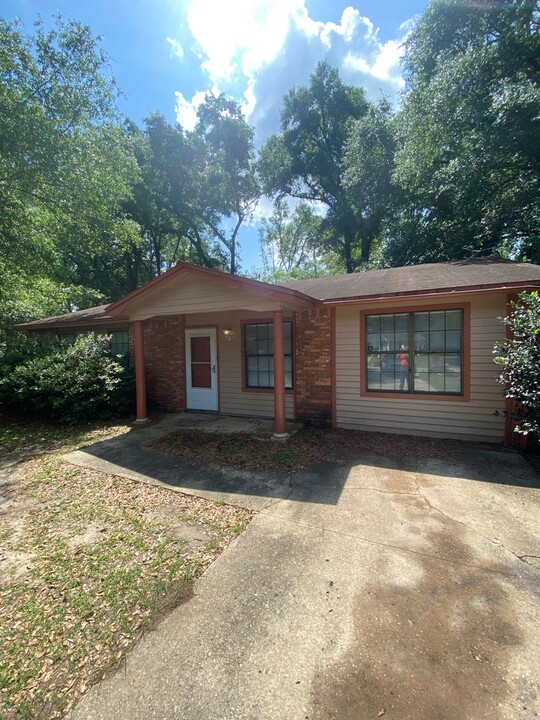 5789 Eunice Ct in Tallahassee, FL - Building Photo