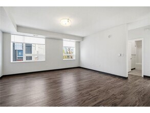 2318 Jefferson St NE in Minneapolis, MN - Building Photo - Building Photo