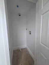 373 Crescent Ave in Chelsea, MA - Building Photo - Building Photo