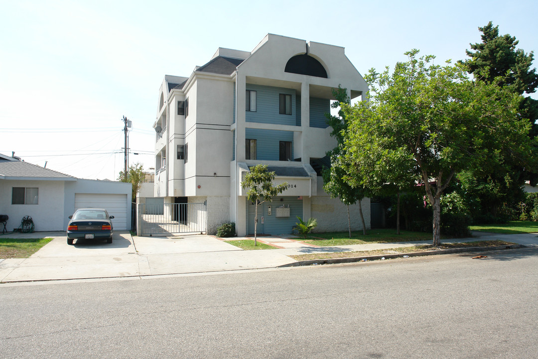 1014 Orange Grove Ave in Glendale, CA - Building Photo