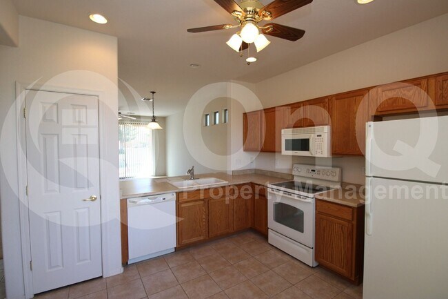42599 W Candyland Pl in Maricopa, AZ - Building Photo - Building Photo