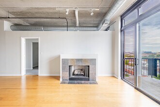 811 W 15th Pl in Chicago, IL - Building Photo - Building Photo