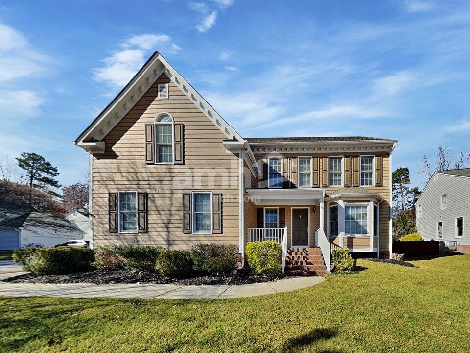 1 Rosebank Ct in Greensboro, NC - Building Photo