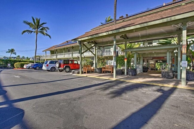 75-5776-5776 Kuakini Hwy in Kailua Kona, HI - Building Photo - Building Photo