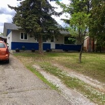 215 Trader Crescent in Prince George, BC - Building Photo