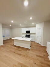 2928 Ember Dr in Oklahoma City, OK - Building Photo - Building Photo