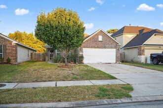 18506 W Hardy Rd in Houston, TX - Building Photo - Building Photo