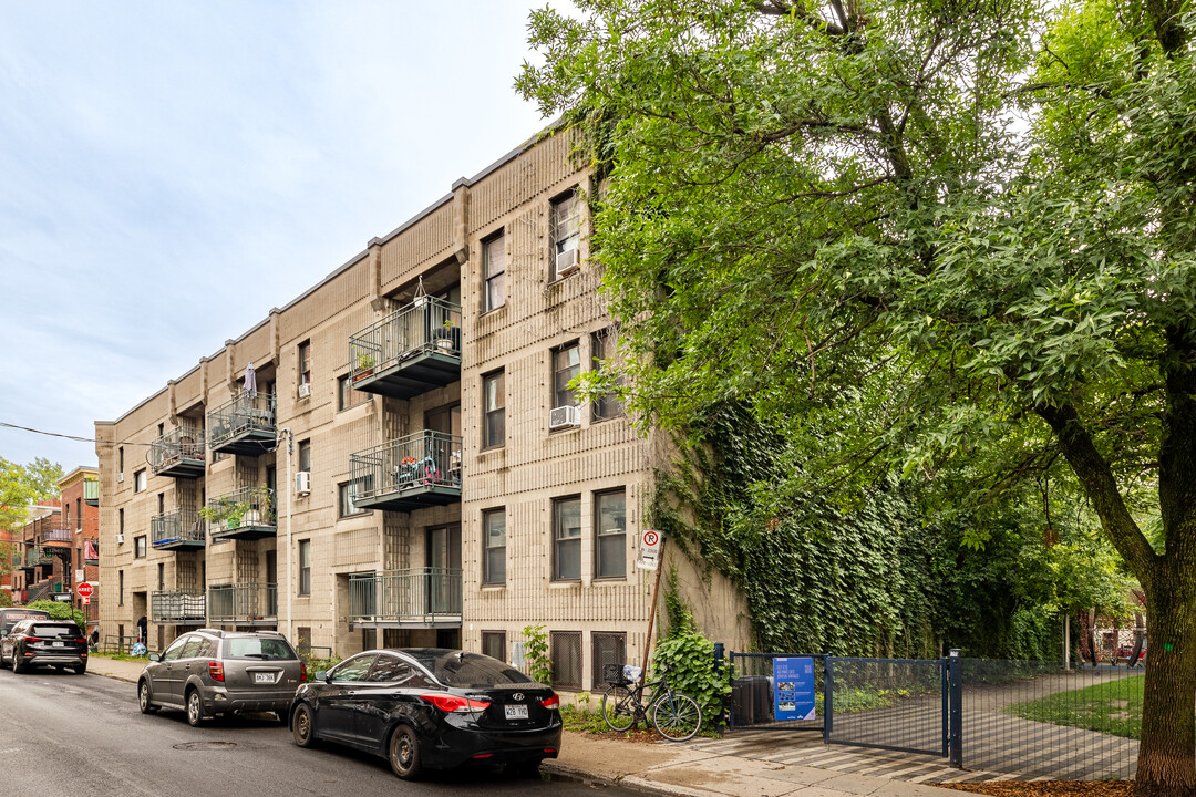 1750-1754 De La Visitation Rue in Montréal, QC - Building Photo