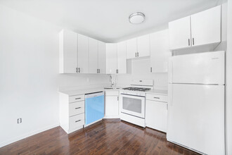 1604 Van Buren St in Bronx, NY - Building Photo - Interior Photo