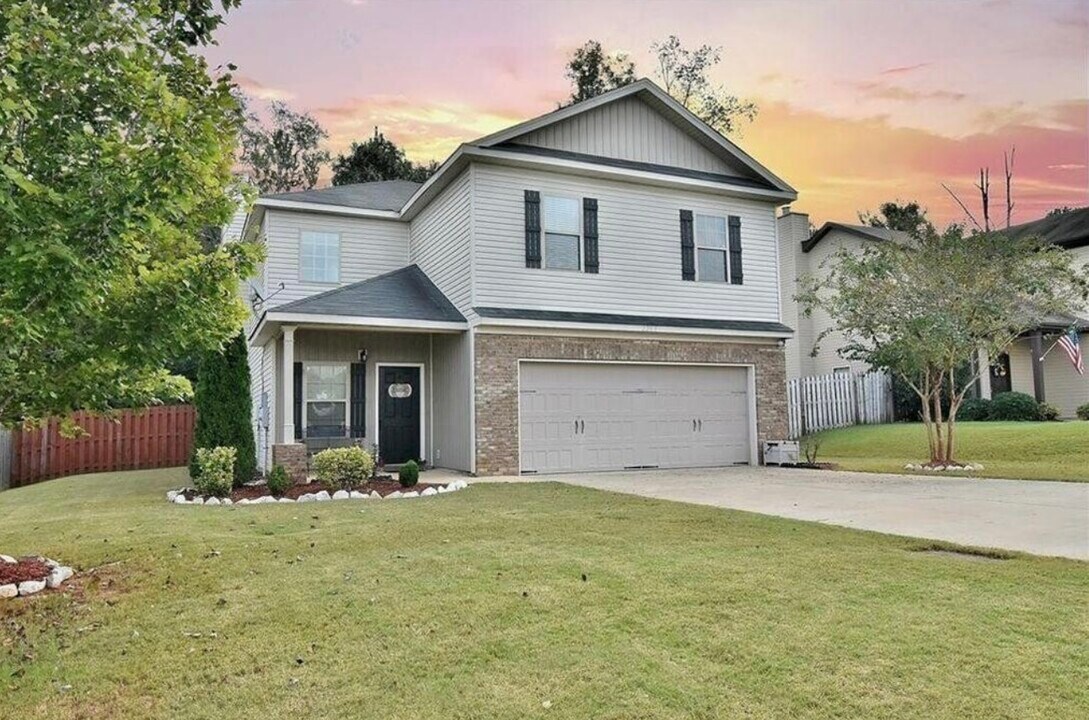 2203 Suzanne Ln in Opelika, AL - Building Photo