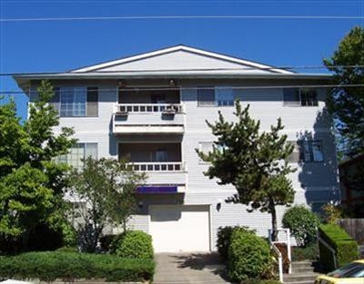 Orchid Apartments in Seattle, WA - Building Photo