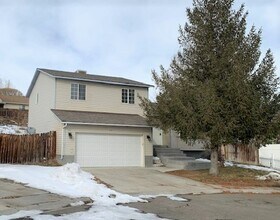 3509 Forest Ct in Elko, NV - Building Photo - Building Photo