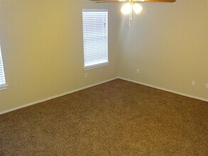 251 Quarter Ave in Buda, TX - Building Photo - Building Photo