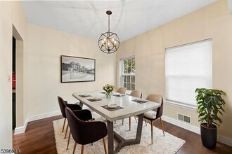 2 Rider Terrace in Princeton, NJ - Foto de edificio - Building Photo