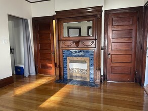 32 Glen Rd, Unit #1 in Boston, MA - Building Photo - Building Photo