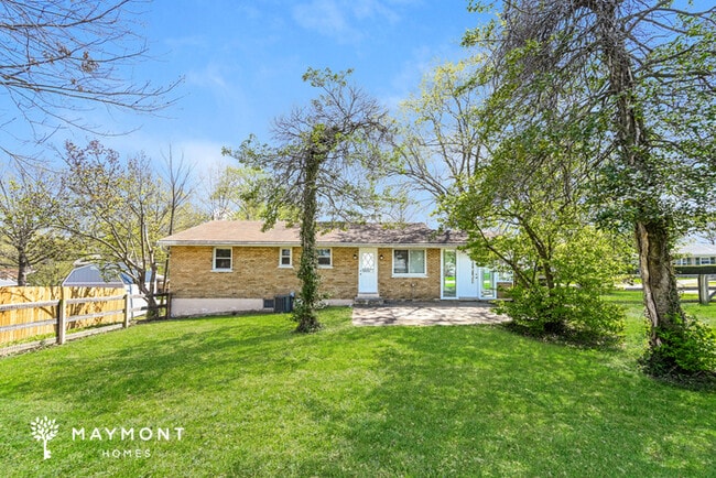 7 Sycamore Dr, Unit 1 in Florence, KY - Foto de edificio - Building Photo