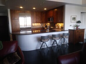 1650 Fillmore St, Unit #605 in Denver, CO - Foto de edificio - Building Photo