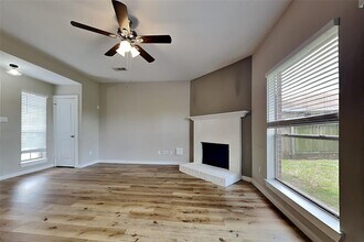 7447 River Pines Dr in Cypress, TX - Building Photo - Building Photo