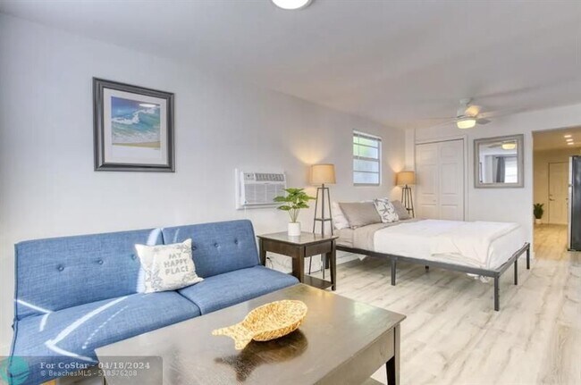 904 NE 17th Terrace, Unit 2 in Fort Lauderdale, FL - Building Photo - Building Photo