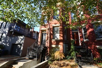 608 5th St NE in Washington, DC - Building Photo - Building Photo
