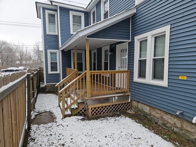 53 Orchard St, Unit 53 Orchard St. #1 in Pittsfield, MA - Building Photo - Building Photo