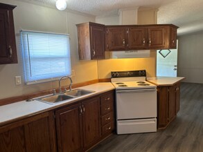 141 James Way in Dandridge, TN - Foto de edificio - Building Photo