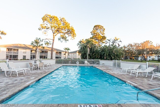 property at 1392 Churchill Cir