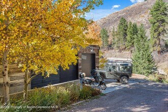 191 Skimming Ln in Aspen, CO - Building Photo - Building Photo