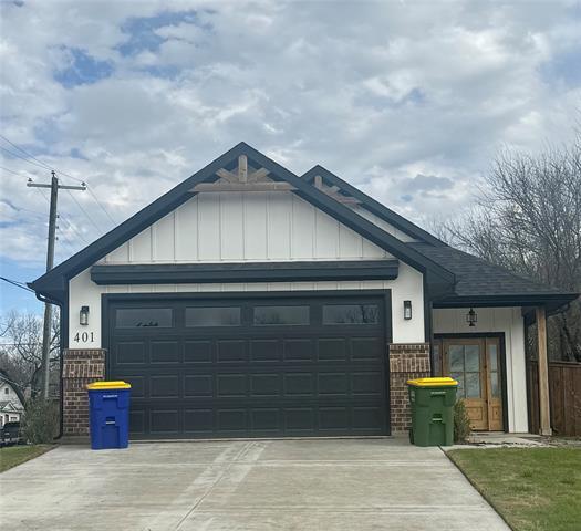 property at 401 E Walnut St