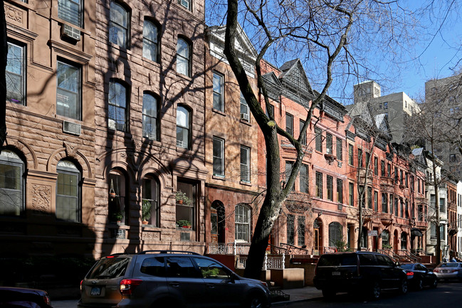 47 W 94th St in New York, NY - Foto de edificio - Building Photo