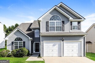 7812 Bell Tower Ln in Fairburn, GA - Building Photo