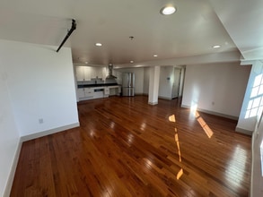 2 Charles St in Methuen, MA - Building Photo - Building Photo