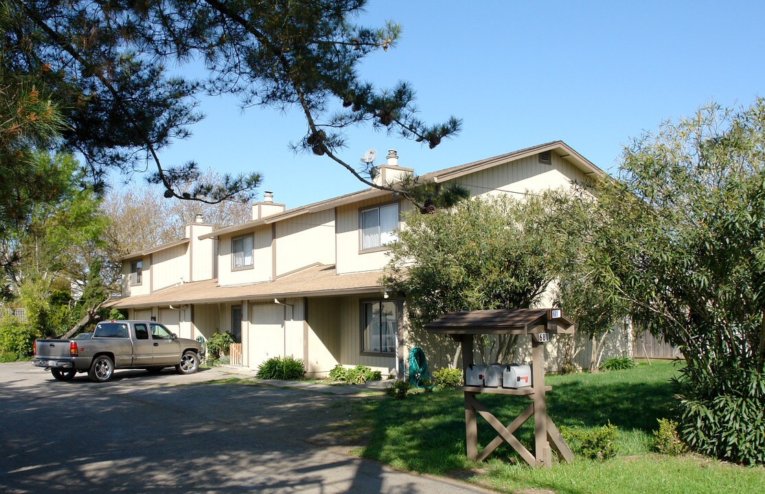 681 Boyd St in Santa Rosa, CA - Foto de edificio