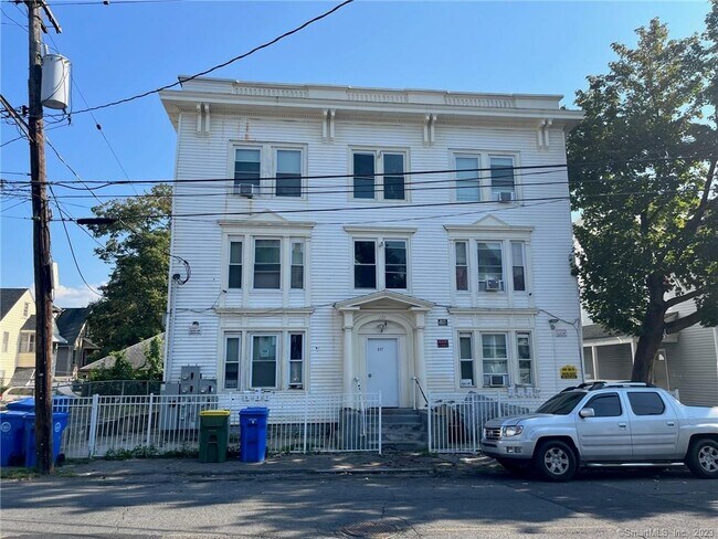 227 Hillside Ave in Waterbury, CT - Building Photo - Building Photo