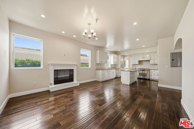 property at 320 S Swall Dr