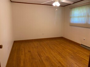 607 46th St in Vienna, WV - Building Photo - Building Photo