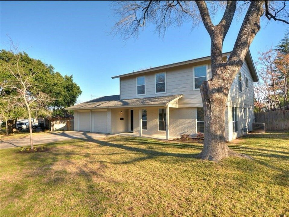 9005 Blue Quail Dr in Austin, TX - Building Photo