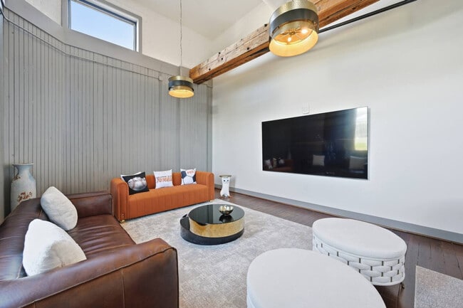 222 W 15th St in Cincinnati, OH - Building Photo - Building Photo