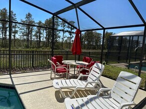 515 Sunset View Dr in Davenport, FL - Foto de edificio - Building Photo