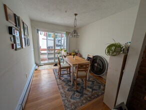 131 Sutherland Rd, Unit 2 in Boston, MA - Building Photo - Building Photo