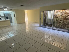 4131 W 18th Ct in Hialeah, FL - Building Photo - Building Photo