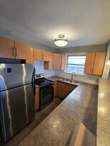 246-246 Home St in Winnipeg, MB - Building Photo