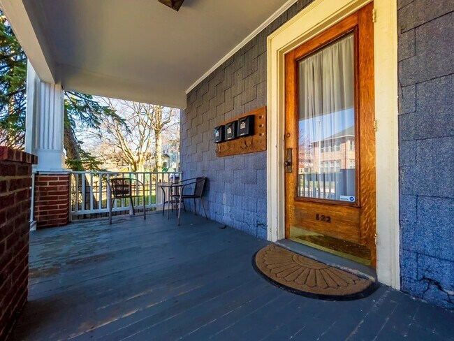 property at 822 Centre St