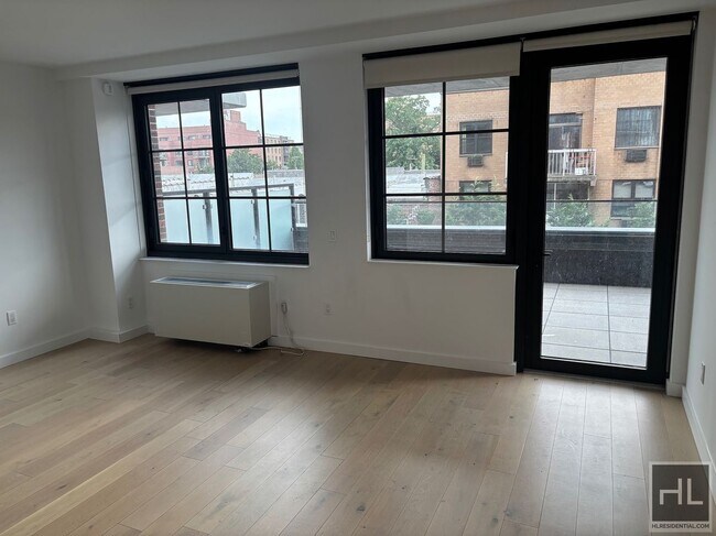 NORTHERN BOULEVARD in Queens, NY - Building Photo - Building Photo