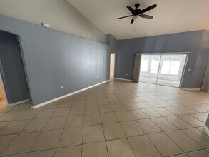 3245 Soft Breeze Cir in West Melbourne, FL - Building Photo - Building Photo