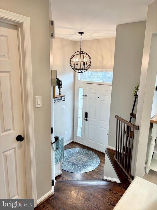 46756 Woodmint Terrace in Sterling, VA - Building Photo