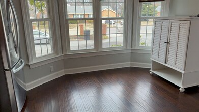 658 Lord Dunmore Dr, Unit 707 Leftwich St, Mount Vernon, TX 75457 in Virginia Beach, VA - Building Photo - Building Photo