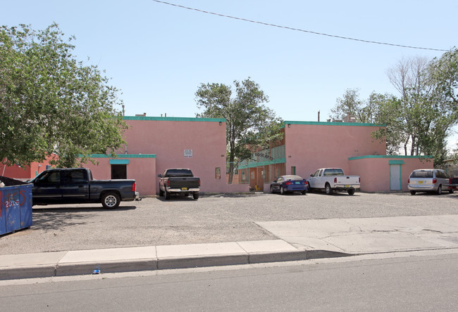 316-320 Espanola St NE in Albuquerque, NM - Building Photo - Building Photo